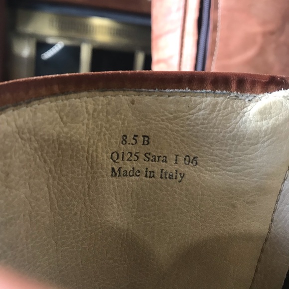 boots 👢 - Picture 5 of 5